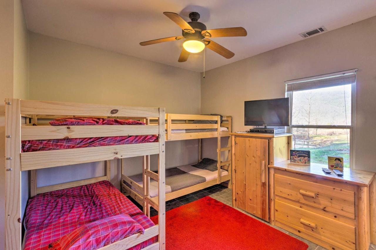 Pet-Friendly Blue Ridge, Cherokee Forest Retreat! Greeneville Exterior foto