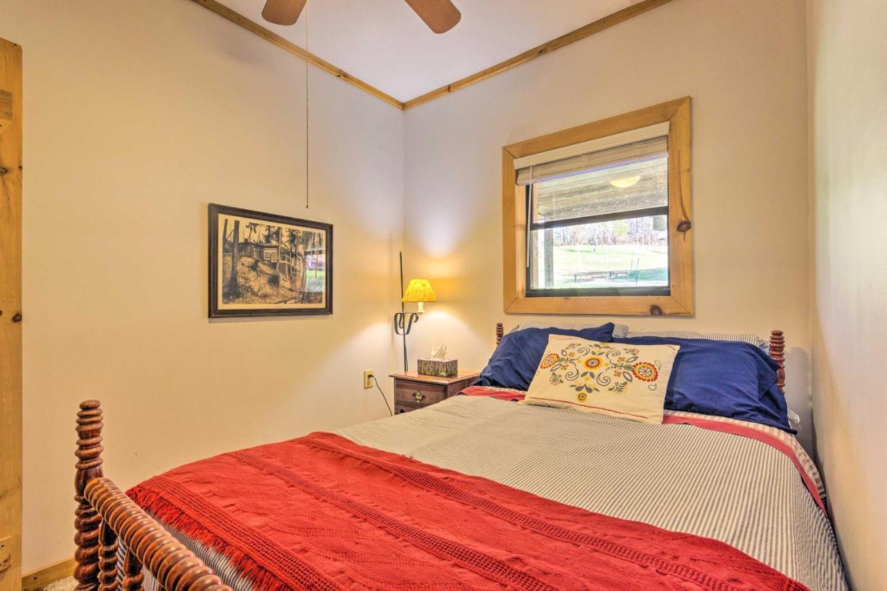 Pet-Friendly Blue Ridge, Cherokee Forest Retreat! Greeneville Exterior foto